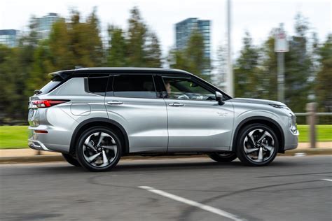 2024 Mitsubishi Outlander PHEV review | CarExpert