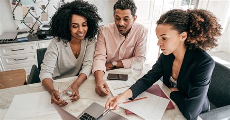 Insurance Agent 的图像结果