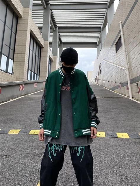 VARSITY – shoppingfactory23