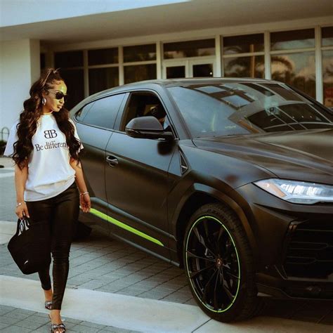 Shenseea Buys A Blacked Out Lamborghini Urus – Radio Dubplate