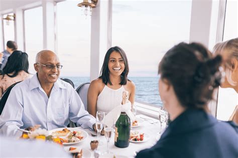 Amazing Chicago’s Funhouse Maze | Navy Pier