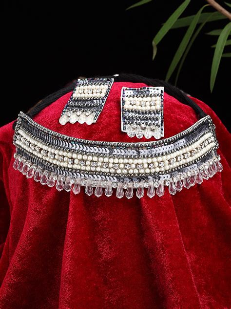 Off White Oxidised Brass Handcrafted Jewellery Set