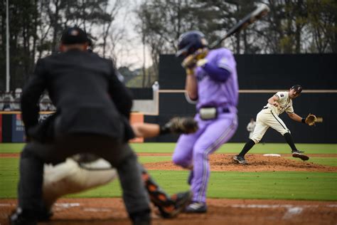 ECU baseball: Live score updates from AAC Tournament vs. Rice
