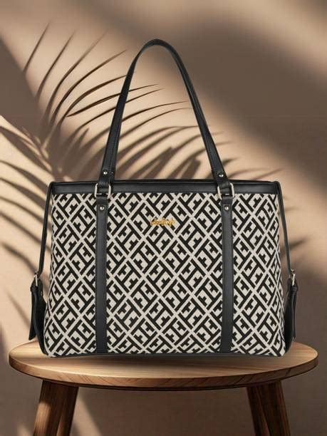 Shoulder Bags - Buy Shoulder Bags Online at Best Prices In India ...
