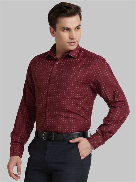 Park Avenue Men Maroon Printed Regular Fit Full Sleeve Semi Cut Away C ...