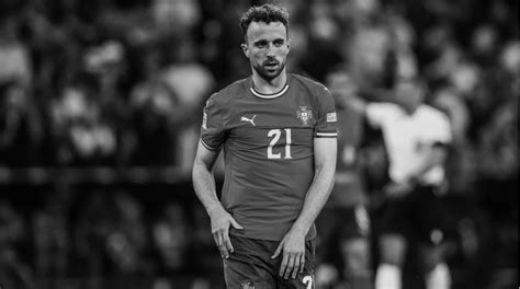 Liverpool forward Diogo Jota passes away in car crash alongside his ...