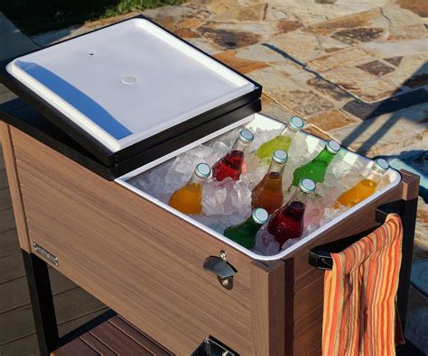 Outdoor Cooler | 80-Qt Woodgrain Patio Cooler - Permasteel