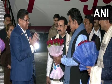 Suriname President arrives in Indore to attend Pravasi Bharatiya Divas ...