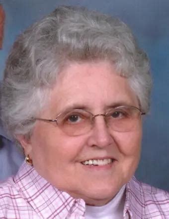Agnes Droessler Obituary (2025) - Dubuque, IA - Egelhof, Siegert ...