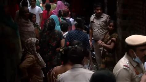 Siblings found dead in Delhi home, 'accused' father's body recovered ...