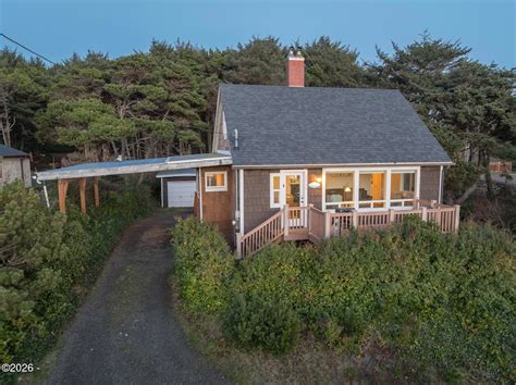 3365 SW Pacific Coast Hwy, Waldport, OR 97394 | Homes.com