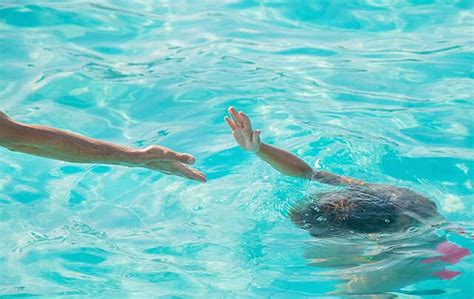 Symptoms Of Anxiety And How To Deal With It | Femina.in