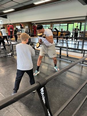 Boxing Kid 的图像结果