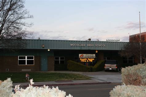 TC History Gal Productions: Central Valley History: A Glimpse of Woodlake High School in the 1960s