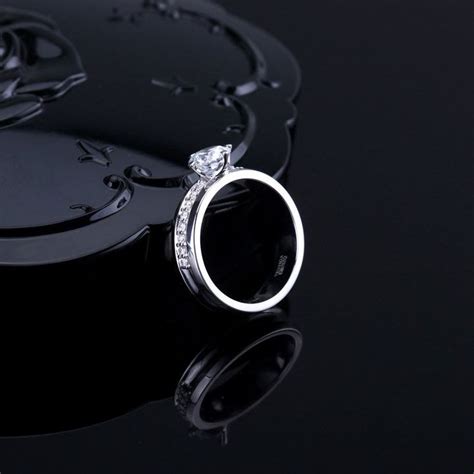VENTIGA梵蒂加：18K白金GIA0.5克拉钻石戒指女18k求婚钻戒婚戒正品|全国VENTIGA梵蒂加-中国婚博会官网