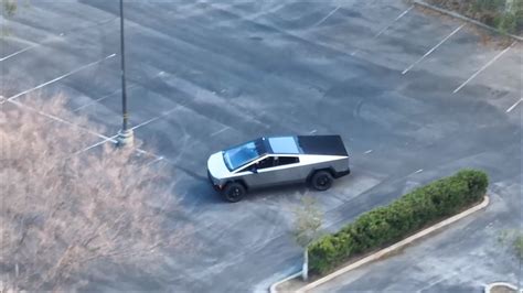 Tesla Cybertruck Prototype Appears To Have Electrical System Problems - autoevolution - problems with cybertruck