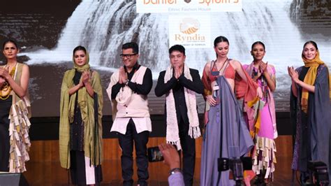 Earthloom – Threads of Heritage: A fashionable tribute to India’s ...