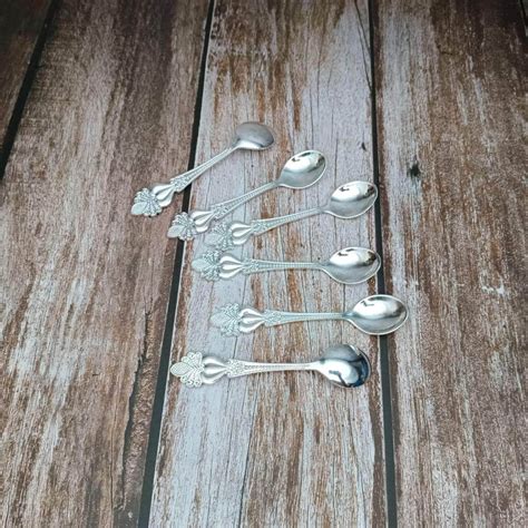 GS Floral Spoon Set of 6 (Multi) – onesilver.in