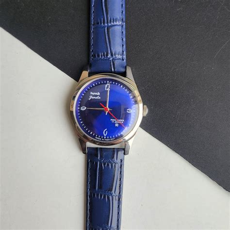 Vintage MOD HMT Janata Hand Winding 17 Jewels Blue Face Blue Croco Lea ...