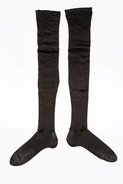 Was Charles Dickens a dandy? New display reveals the intimate sartorial ...