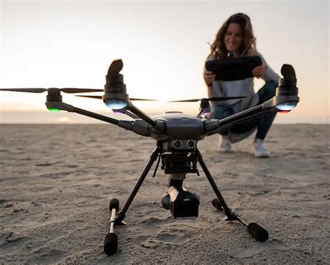 Top Drones 的图像结果