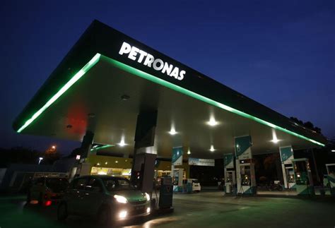 Petronas to sell stake in Canada gas assets to Indian firm - BusinessToday