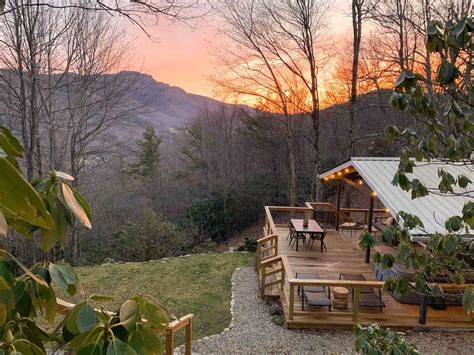 TOP 12 Romantic Cabins in North Carolina with Hot Tubs - Cabin Trippers