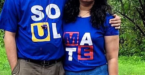 Hangout Hub HH7 Men's & Women's Round Neck T-Shirt Soulmate (Black;Men ...