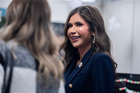 Kristi Noem meets senators as Trump's pick to lead Homeland Security ...