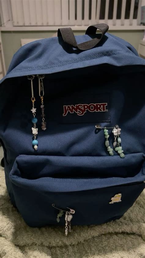 Backpack Decorations 的图像结果
