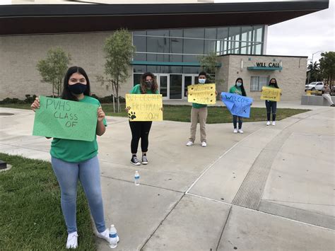 Pioneer Valley High School ‘Link Crew’ Helps Out New Students ...