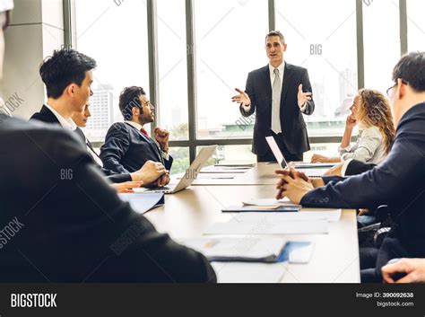 Professional Business People 的图像结果