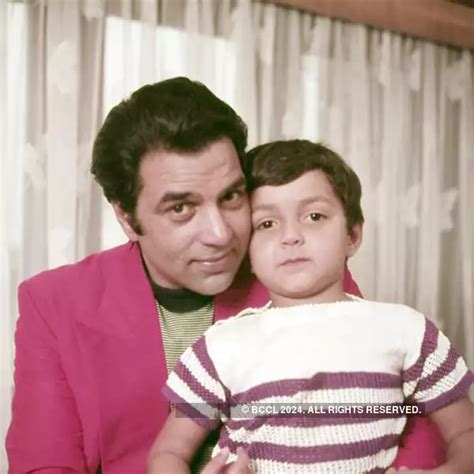 Dharmendra, who was voted as one of the most handsome men in the 70s ...