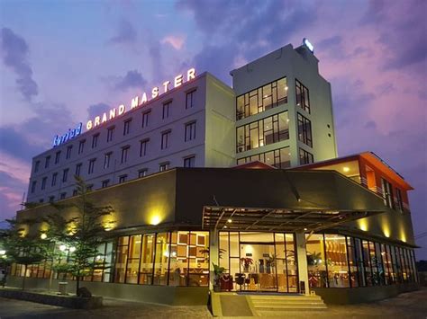 HOTEL KYRIAD GRAND MASTER PURWODADI - Hotel Reviews, Photos, Rate ...