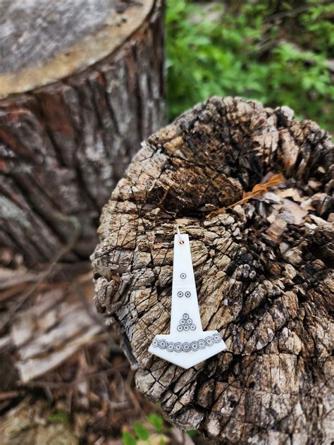 Carved anyler thors hammer | fays forge