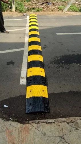 Rubber Road Hump - Rubber Rumblers Strips Trader - Retailer from Bengaluru
