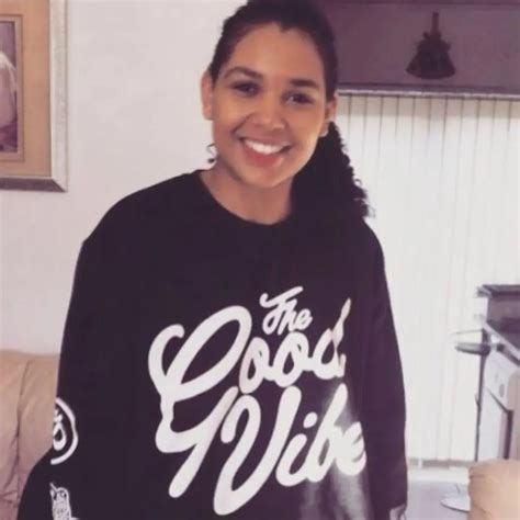 '7ft tall' adult star reveals why she got entire family working on OnlyFans after she was fired ...