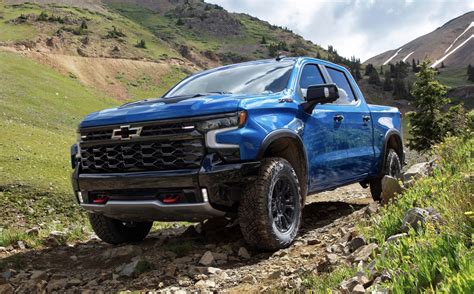 All-New Chevy Silverado and GMC Sierra Are Coming This Year With New V8s and Hybrids - Autoblog