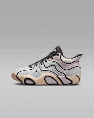 Tatum 3 Older Kids' Basketball Shoes. Nike IN