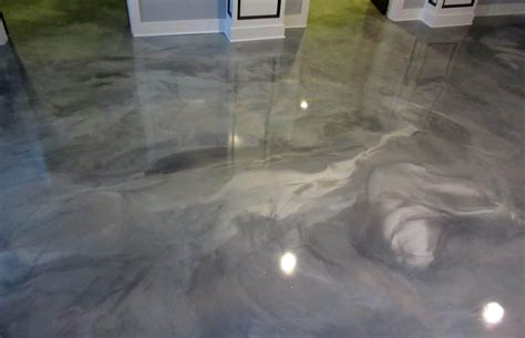 Shiny Concrete Floor Columbus, OH | Flooring Contractors