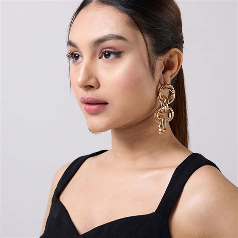 Buy Pipa Bella by Nykaa Fashion Gold Circular Entangled Oversized Drop ...