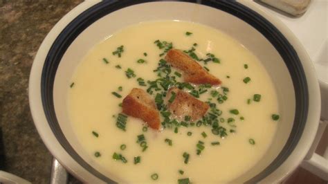 Velouté Sauce: The Versatile Stranger