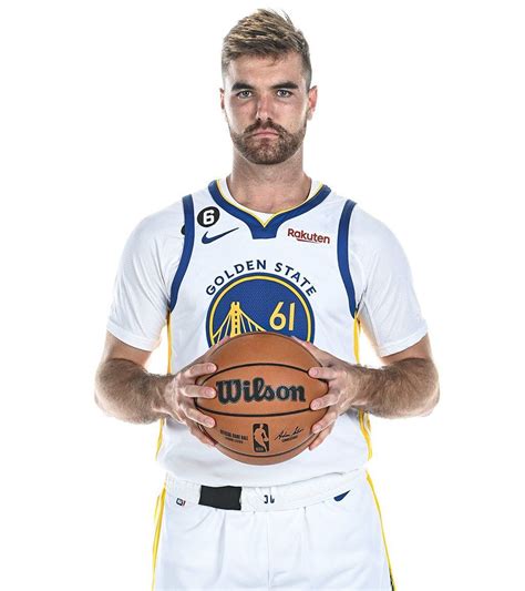 Unmasking Performance Anxiety: Tackling Stress in Sports | by Ben ...