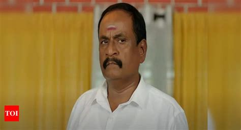 Ethirneechal: Grandma advises Ishwari and Nandini - Times of India