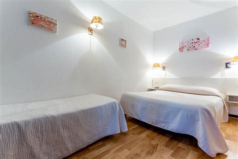 VICTORY GALOU HOTEL (Paris) - Hotel Reviews, Photos, Rate Comparison ...