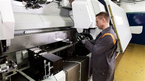 KUKA Genius | KUKA AG