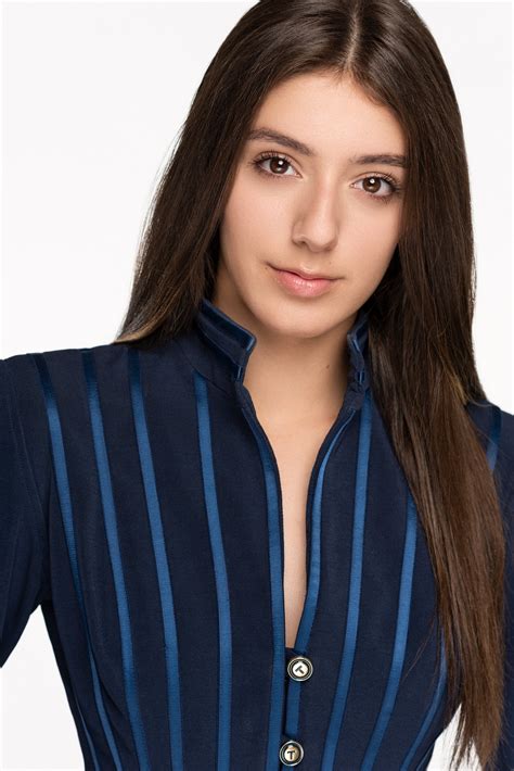 Teenage Modeling 的图像结果