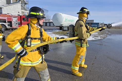How to Become a Firefighter - Ontario Fire Academy