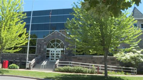 New sentencing guidelines cause 86th District Court to reduce staff