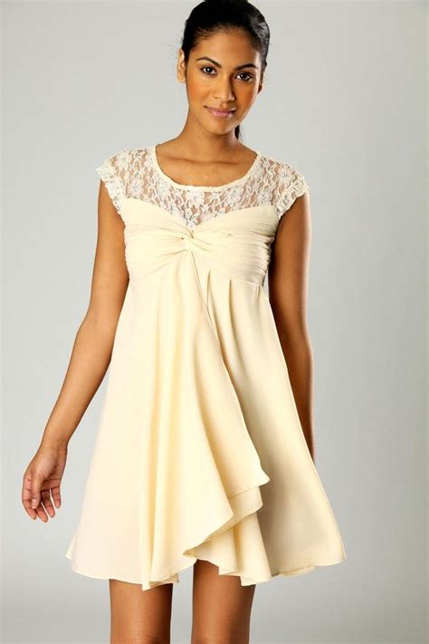 wedding guest dress to hide pregnancy